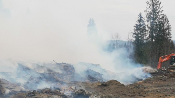 Природоохранная прокуратура проверяет пожар на свалке в Кувшиновском районе Природоохранная прокуратура проверяет пожар на свалке в Кувшиновском районе