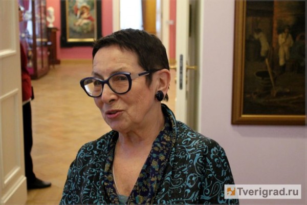 Решительная, увлечённая и вдохновлённая: Татьяна Куюкина 35 лет руководит Тверской картинной галереей
