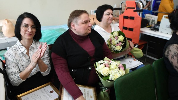 В Тверской области наградили работников скорой помощи В Тверской области наградили работников скорой помощи