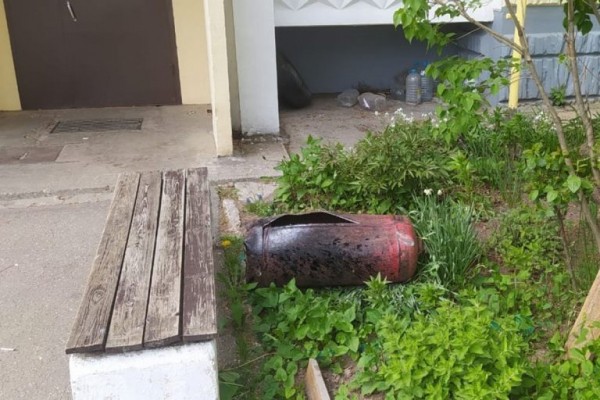В Твери на крыше дома взорвался газовый баллон В Твери на крыше дома взорвался газовый баллон