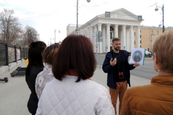 В Твери каждый день проводят пешеходные экскурсии по городу В Твери каждый день проводят пешеходные экскурсии по городу