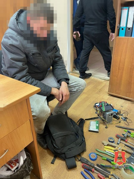 В Вышнем Волочке полиция задержала серийных воров-домушников
