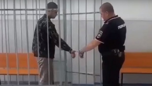 19-летнего парня обвиняют в мошенничестве в отношении пенсионерки 19-летнего парня обвиняют в мошенничестве в отношении пенсионерки