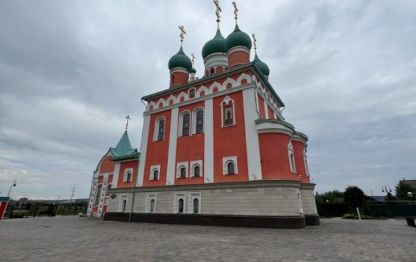 Глава тверской митрополии посетил фестиваль и храмы в Кемерово Глава тверской митрополии посетил фестиваль и храмы в Кемерово