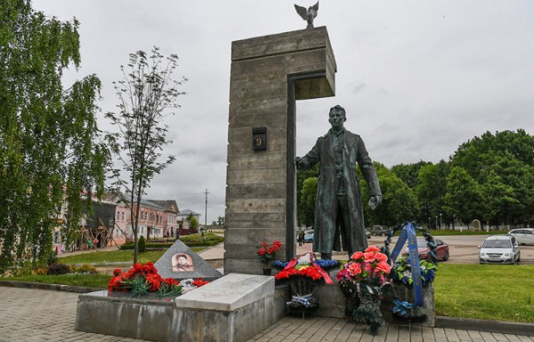 В Кашине благоустраивают набережную В Кашине благоустраивают набережную