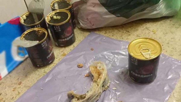 В банках с тушёнкой для заключённого в Тверской области нашли наркотик В банках с тушёнкой для заключённого в Тверской области нашли наркотик