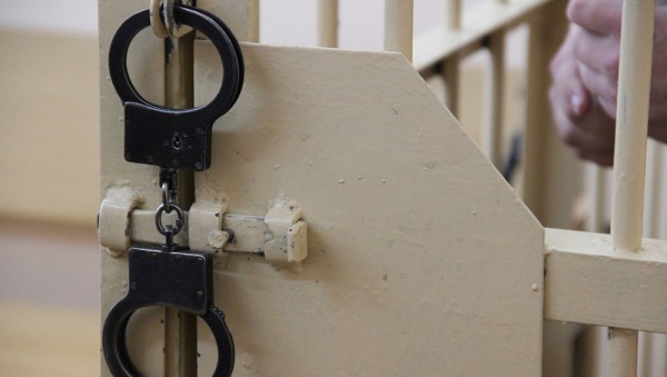 В Тверской области взяли под стражу обвиняемого в убийстве В Тверской области взяли под стражу обвиняемого в убийстве