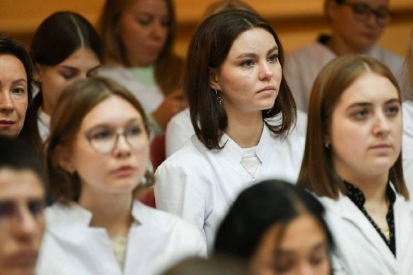 Первый студенческий: в колледжах и вузах Твери начался учебный год Первый студенческий: в колледжах и вузах Твери начался учебный год