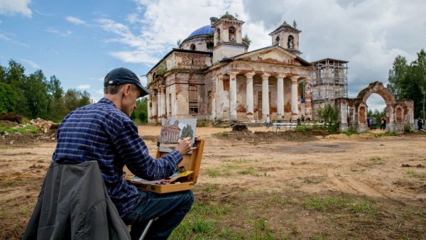 Столичные журналисты и гиды были потрясены красотой творений Николая Львова Столичные журналисты и гиды были потрясены красотой творений Николая Львова