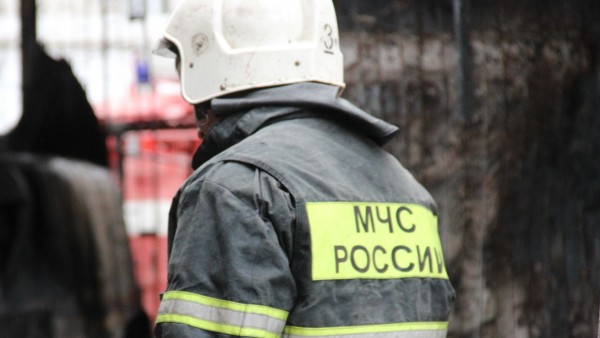 В Твери на улице Марины Расковой сгорел "ВАЗ" В Твери на улице Марины Расковой сгорел "ВАЗ"