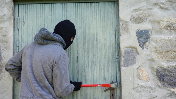 Полицейские в Тверской области задержали 54-летнего бездомного вора Полицейские в Тверской области задержали 54-летнего бездомного вора