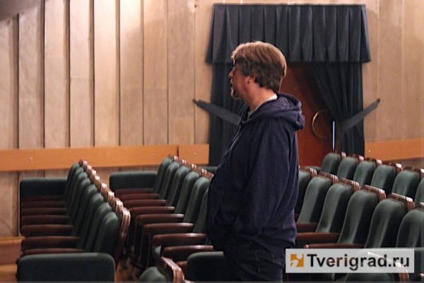 В Твери Ярославский театр кукол впервые играет выездной вариант спектакля «Божественная комедия» В Твери Ярославский театр кукол впервые играет выездной вариант спектакля «Божественная комедия»