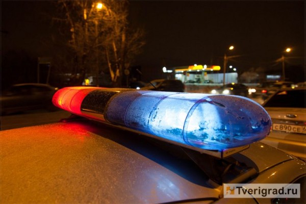 В Тверской области ищут водителя, скрывшегося после наезда на пешехода В Тверской области ищут водителя, скрывшегося после наезда на пешехода