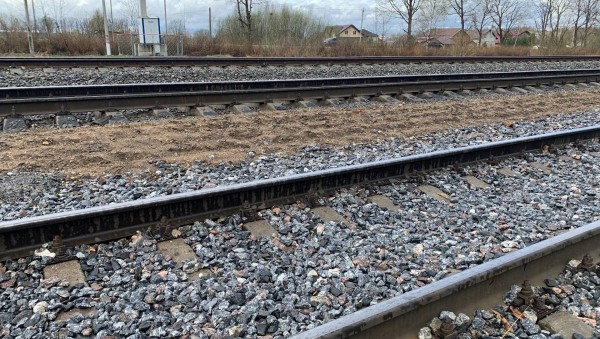 В Тверской области часть грузового состава сошла с рельсов В Тверской области часть грузового состава сошла с рельсов