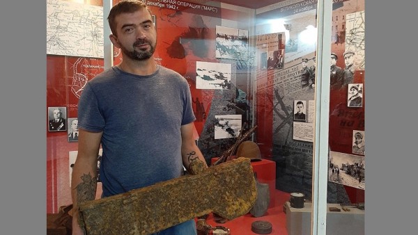 Житель Твери нашел металлический ящик с ППШ времен Великой Отечественной войны Житель Твери нашел металлический ящик с ППШ времен Великой Отечественной войны