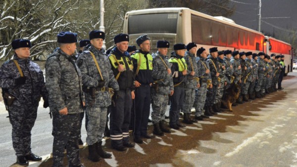 Тверские полицейские вернулись из служебной командировки на Кавказе Тверские полицейские вернулись из служебной командировки на Кавказе