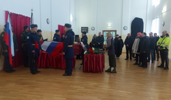 В Бологовском районе похоронили погибшего в СВО Алексея Большакова В Бологовском районе похоронили погибшего в СВО Алексея Большакова