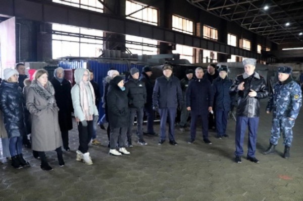 Осужденные тверской колонии смастерили символ нового года Осужденные тверской колонии смастерили символ нового года