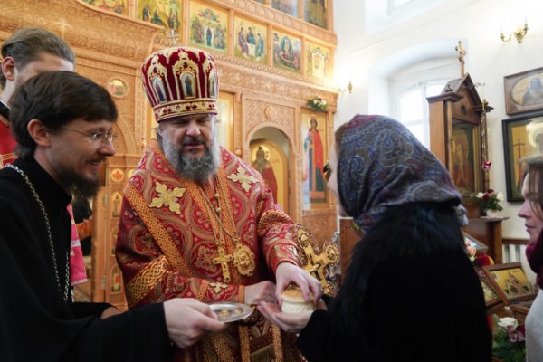 Известную актрису Екатерину Гусеву заметили в женском монастыре в Твери Известную актрису Екатерину Гусеву заметили в женском монастыре в Твери