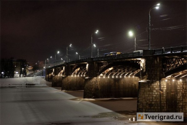 На Новом мосту в Твери зажгли архитектурную подсветку На Новом мосту в Твери зажгли архитектурную подсветку