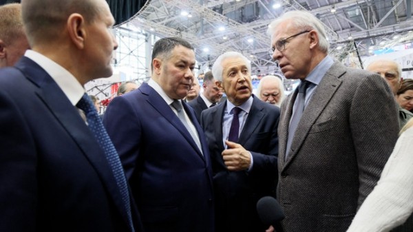 "Торжокские золотошвеи" стали точкой притяжения на выставке "Россия"
