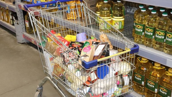 В российских магазинах могут появиться полки с бесплатной почти просрочкой В российских магазинах могут появиться полки с бесплатной почти просрочкой