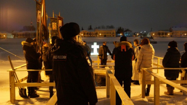 Полиция: в Тверской области происшествий во время празднования Крещения не допущено