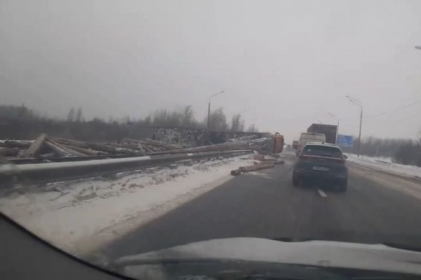 Движение по трассе М-10 под Тверью восстановлено в полном объёме Движение по трассе М-10 под Тверью восстановлено в полном объёме