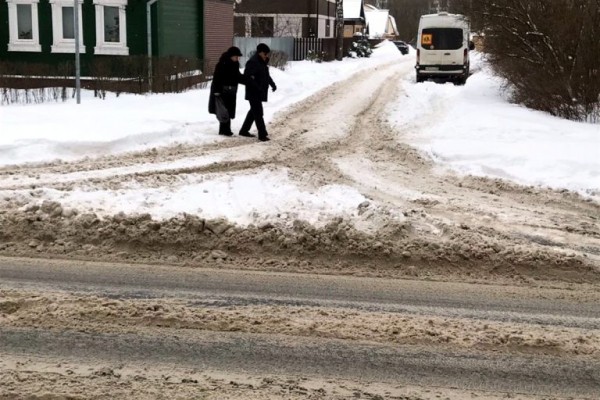 Дворы хаоса: халатность УК превращает придомовые территории Твери в ледяное захолустье