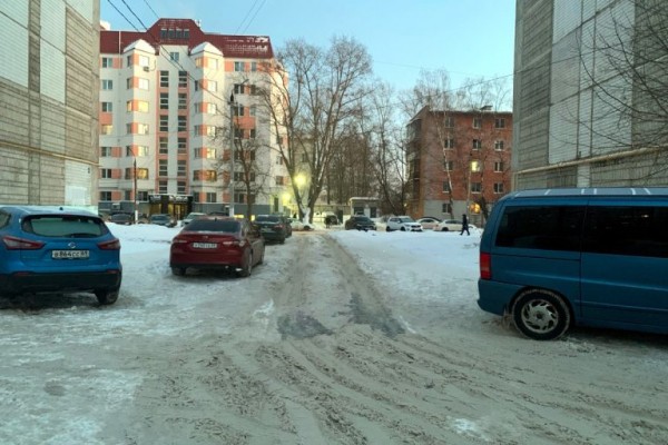 Дворы хаоса: халатность УК превращает придомовые территории Твери в ледяное захолустье