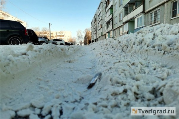 Дворы хаоса: халатность УК превращает придомовые территории Твери в ледяное захолустье Дворы хаоса: халатность УК превращает придомовые территории Твери в ледяное захолустье