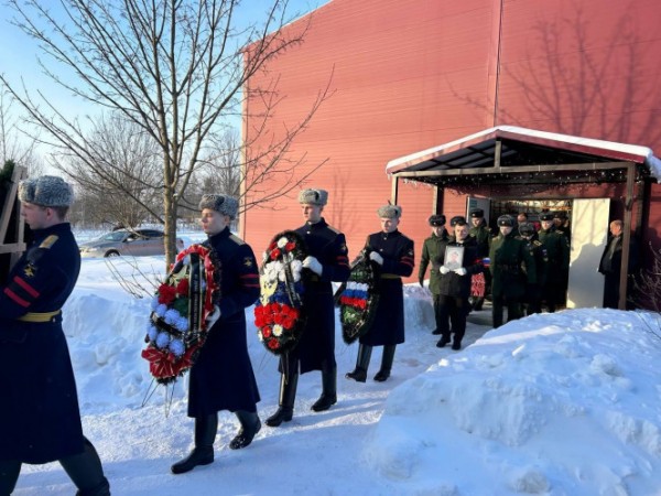 В Тверской области похоронили погибшего в СВО мобилизованного Дмитрия Орлова В Тверской области похоронили погибшего в СВО мобилизованного Дмитрия Орлова