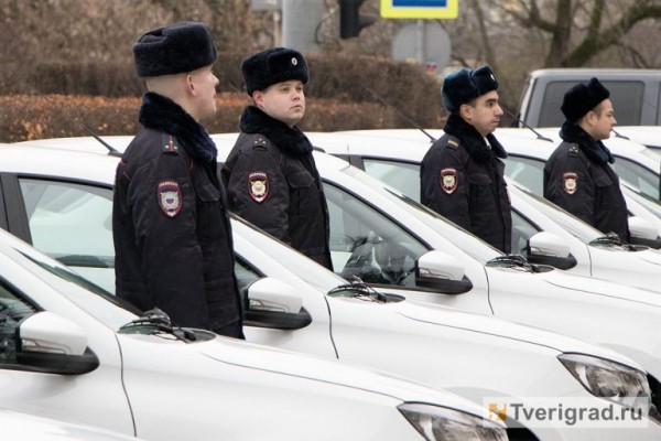Фото года - 2023: грузовики в грязи, снегопады и танцы в струях воды Фото года - 2023: грузовики в грязи, снегопады и танцы в струях воды