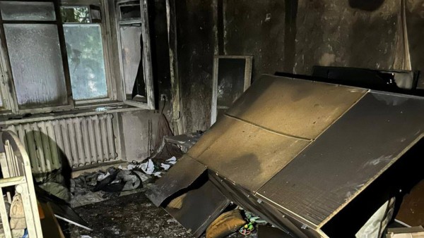 В Тверской области жители вынесли троих малолетних детей из горящей квартиры В Тверской области жители вынесли троих малолетних детей из горящей квартиры