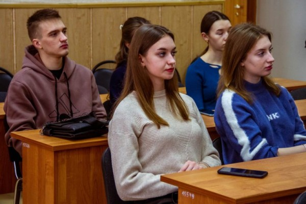 Зимняя школа: в Твери учат русский язык студенты-филологи из Луганска Зимняя школа: в Твери учат русский язык студенты-филологи из Луганска