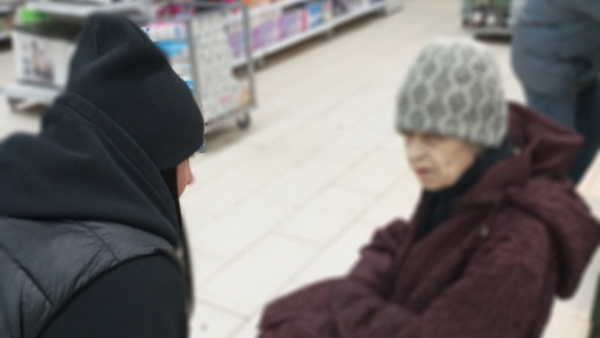 В Конакове волонтёры ВПСО "Сова" помогли бабушке с деменцией вернуться домой В Конакове волонтёры ВПСО "Сова" помогли бабушке с деменцией вернуться домой