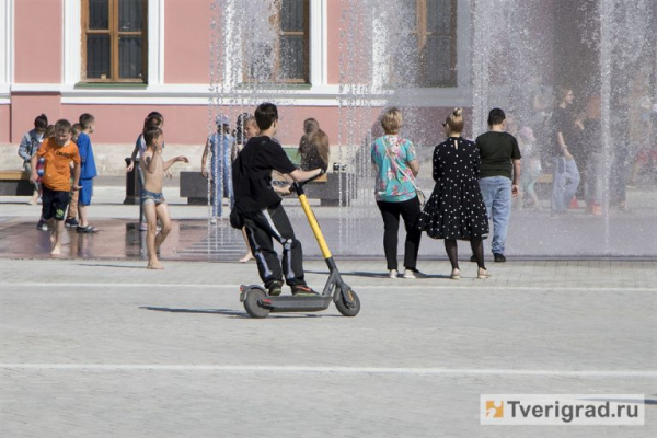 ПДД для электросамокатов в 2024-м году: за что оштрафуют водителей СИМов ПДД для электросамокатов в 2024-м году: за что оштрафуют водителей СИМов