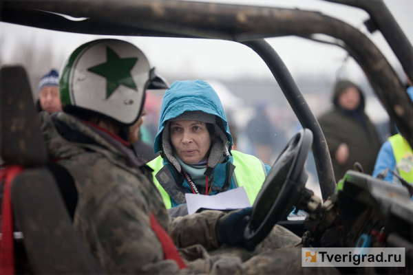 Покоряя отвесные склоны: репортаж с юбилейного «Лебёдушкиного озера» в Твери Покоряя отвесные склоны: репортаж с юбилейного «Лебёдушкиного озера» в Твери
