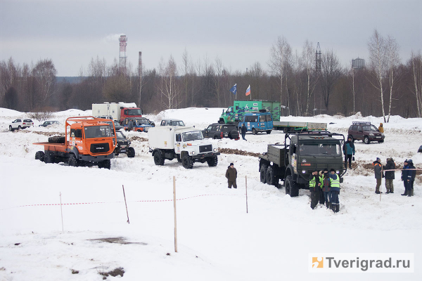 Покоряя отвесные склоны: репортаж с юбилейного «Лебёдушкиного озера» в Твери Покоряя отвесные склоны: репортаж с юбилейного «Лебёдушкиного озера» в Твери