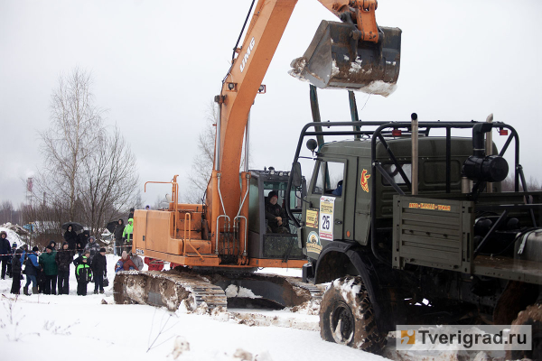 Покоряя отвесные склоны: репортаж с юбилейного «Лебёдушкиного озера» в Твери Покоряя отвесные склоны: репортаж с юбилейного «Лебёдушкиного озера» в Твери