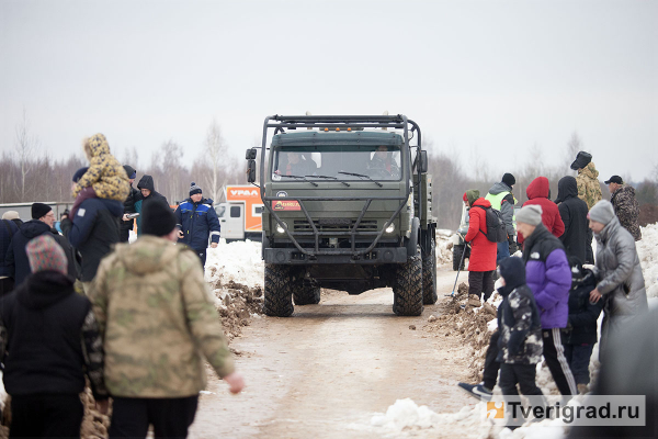 Покоряя отвесные склоны: репортаж с юбилейного «Лебёдушкиного озера» в Твери Покоряя отвесные склоны: репортаж с юбилейного «Лебёдушкиного озера» в Твери