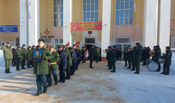 В Бологом похоронили погибшего в СВО Алексея Петрова