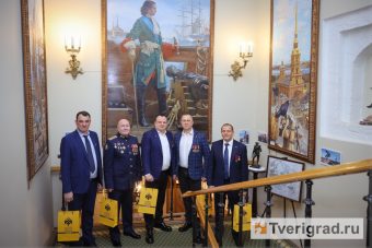 В Москве торжественно вручили членские билеты представителям тверского отделения РВИО В Москве торжественно вручили членские билеты представителям тверского отделения РВИО