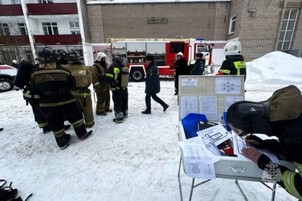 В Ржеве людей эвакуировали из дома-интерната для престарелых и инвалидов В Ржеве людей эвакуировали из дома-интерната для престарелых и инвалидов