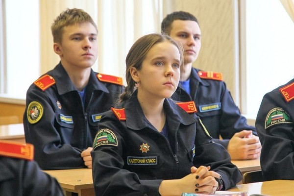 В Твери следователи рассказали кадетам о подвиге блокадников в Ленинграде