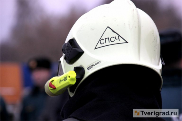 В Тверской области во время тушения пожара в деревне Турыгино обнаружено тело мужчины В Тверской области во время тушения пожара в деревне Турыгино обнаружено тело мужчины