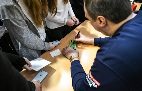 Волейболист Тарас Хтей поделился опытом с юными тверскими спортсменами Волейболист Тарас Хтей поделился опытом с юными тверскими спортсменами