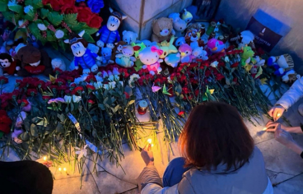 В Тверской области проходят акции в память о жертвах трагедии в "Крокус Сити Холле" В Тверской области проходят акции в память о жертвах трагедии в "Крокус Сити Холле"
