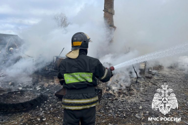 Два человека погибли на пожаре в Тверской области Два человека погибли на пожаре в Тверской области