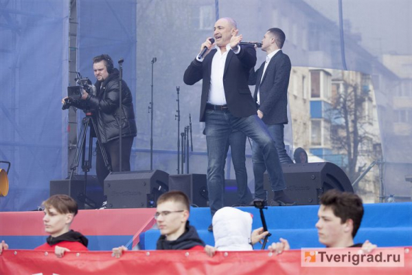 Хор Турецкого и хор «Русский формат»: в Твери четыре дня подряд под открытым небом будут выступать звёзды федерального масштаба Хор Турецкого и хор «Русский формат»: в Твери четыре дня подряд под открытым небом будут выступать звёзды федерального масштаба